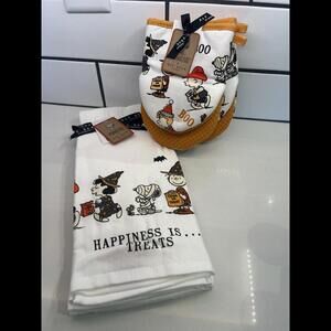 Peanuts Snoopy Oven Mitts & Kitchen Towels Halloween
